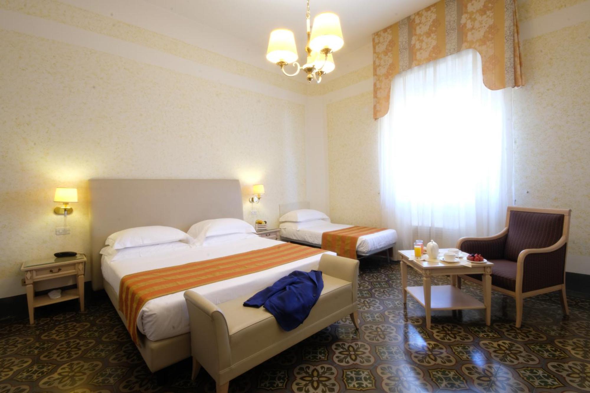 Grand Hotel Royal Viareggio Bilik gambar